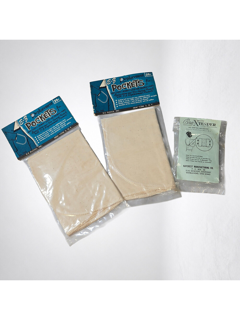 Vintage NOS Sewing Notions Lot, Pockets & Bra Extender